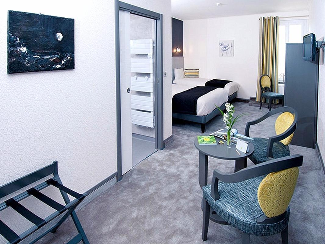 Logis Hotel Restaurant Nougier Saint-Étienne-de-Fursac Eksteriør billede