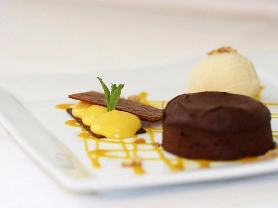 Logis Hotel Restaurant Nougier Saint-Étienne-de-Fursac Eksteriør billede