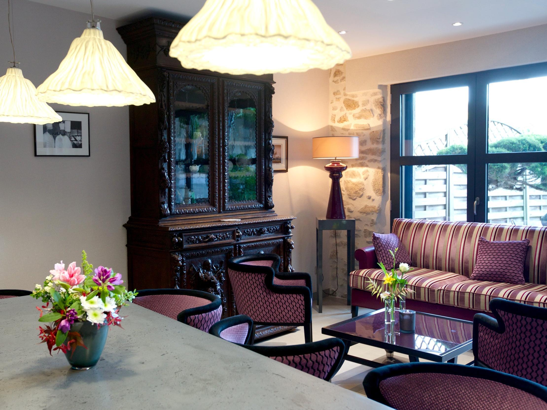 Logis Hotel Restaurant Nougier Saint-Étienne-de-Fursac Eksteriør billede