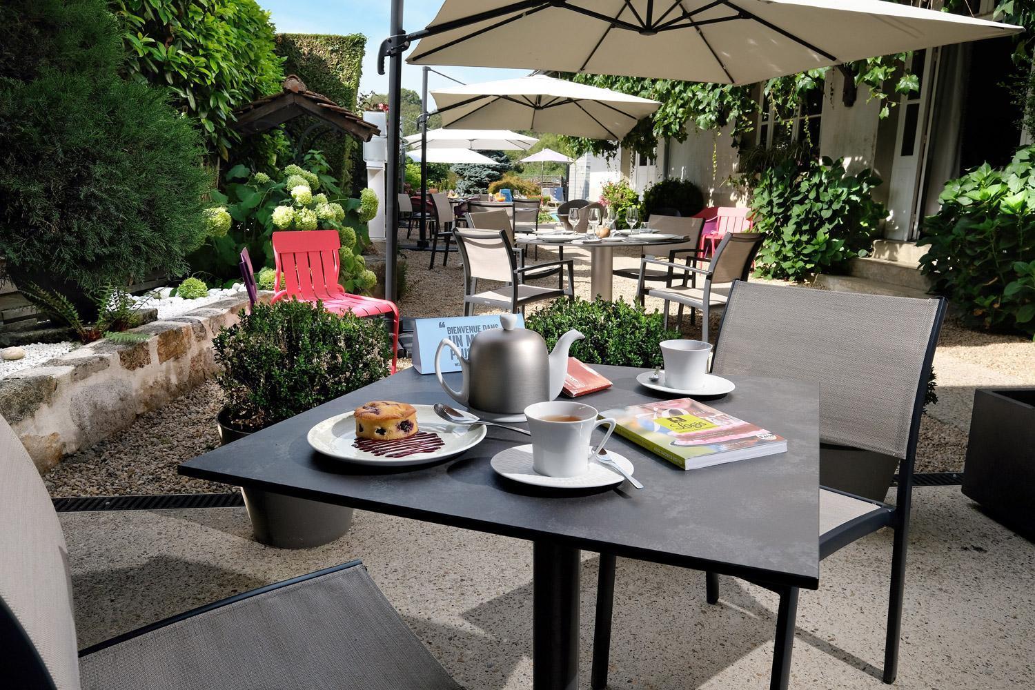 Logis Hotel Restaurant Nougier Saint-Étienne-de-Fursac Eksteriør billede