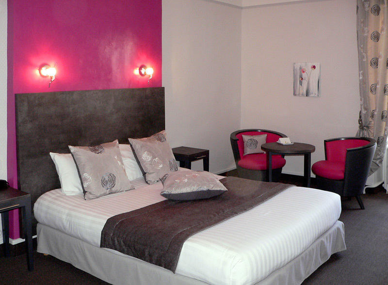 Logis Hotel Restaurant Nougier Saint-Étienne-de-Fursac Værelse billede