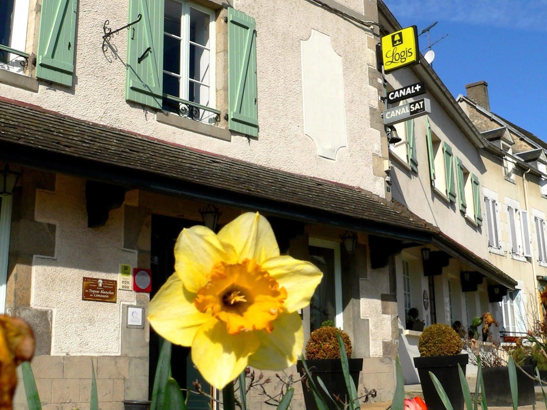 Logis Hotel Restaurant Nougier Saint-Étienne-de-Fursac Eksteriør billede